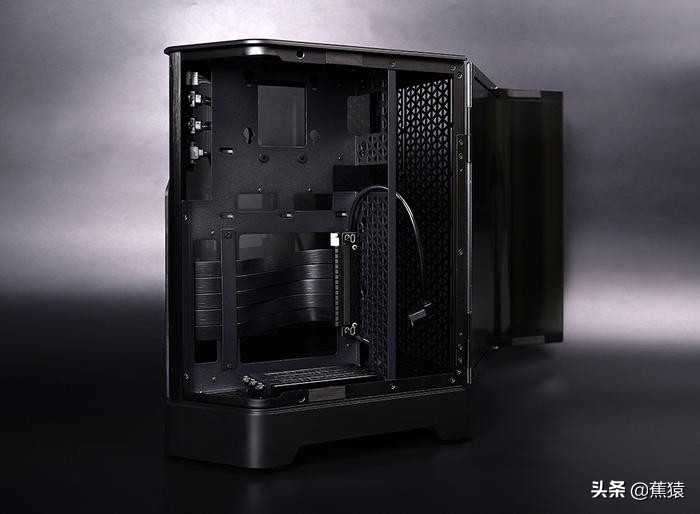 随时都可以裸奔 - G.SKILL芝奇Z5i ITX机箱装机展示