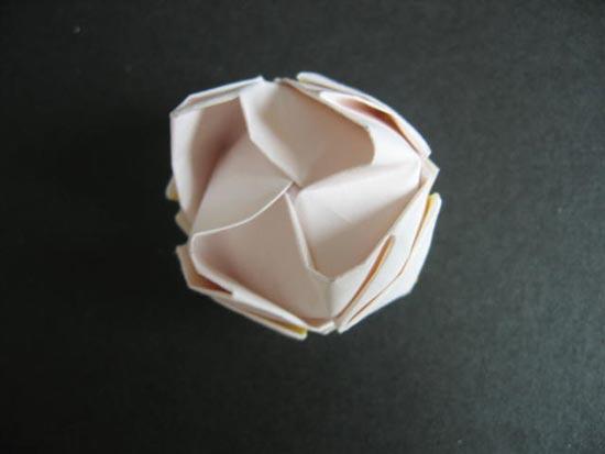 纸玫瑰的折法 步骤（软纸玫瑰花的折法）